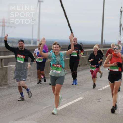 03.10.2025 - Köhlbrandbrückenlauf Jannik Wohlers http://msf.ph/oto/9150935 03.10.2025 15:56:56 Position 1 9014, 8584 meine-sportfotos.de