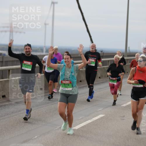 03.10.2025 - Köhlbrandbrückenlauf Jannik Wohlers http://msf.ph/oto/9150938 03.10.2025 15:56:56 Position 1 9014, 8584 meine-sportfotos.de