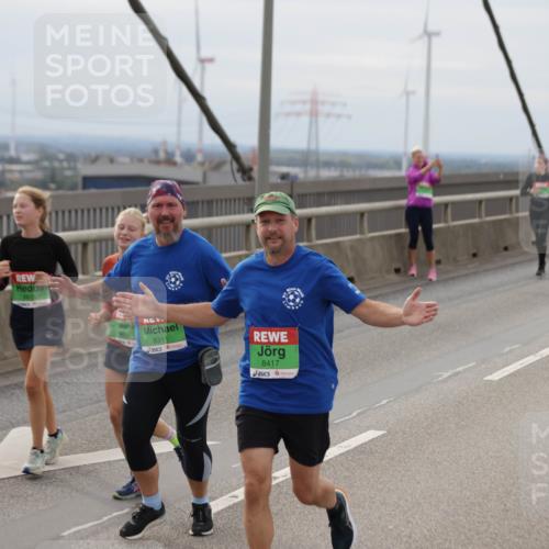 03.10.2025 - Köhlbrandbrückenlauf Jannik Wohlers http://msf.ph/oto/9150985 03.10.2025 15:57:03 Position 1 9615, 9616, 8311, 8417 meine-sportfotos.de