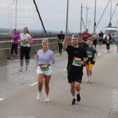 03.10.2025 - Köhlbrandbrückenlauf Jannik Wohlers http://msf.ph/oto/9150999 03.10.2025 15:57:06 Position 1 790 meine-sportfotos.de