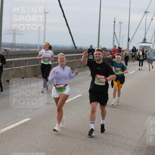 03.10.2025 - Köhlbrandbrückenlauf Jannik Wohlers http://msf.ph/oto/9151007 03.10.2025 15:57:06 Position 1 790 meine-sportfotos.de