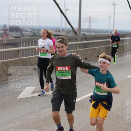 03.10.2025 - Köhlbrandbrückenlauf Jannik Wohlers http://msf.ph/oto/9151036 03.10.2025 15:57:10 Position 1 8238, 8237 meine-sportfotos.de