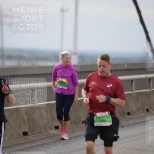 03.10.2025 - Köhlbrandbrückenlauf Jannik Wohlers http://msf.ph/oto/9151042 03.10.2025 15:57:11 Position 1 7608, 7783 meine-sportfotos.de