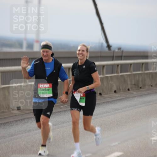 03.10.2025 - Köhlbrandbrückenlauf Jannik Wohlers http://msf.ph/oto/9151080 03.10.2025 15:57:20 Position 1 8914 meine-sportfotos.de