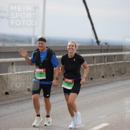03.10.2025 - Köhlbrandbrückenlauf Jannik Wohlers http://msf.ph/oto/9151083 03.10.2025 15:57:20 Position 1 8914, 8917 meine-sportfotos.de