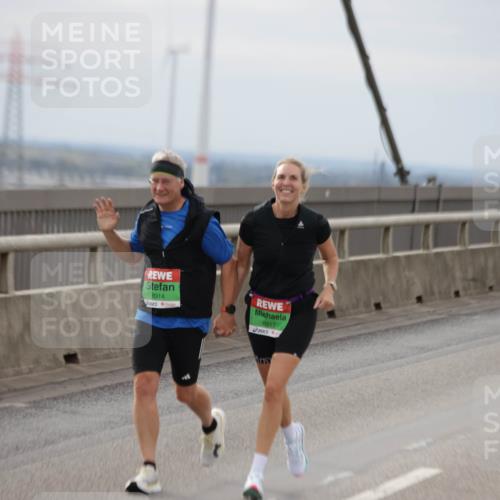 03.10.2025 - Köhlbrandbrückenlauf Jannik Wohlers http://msf.ph/oto/9151086 03.10.2025 15:57:20 Position 1 8914, 8917 meine-sportfotos.de