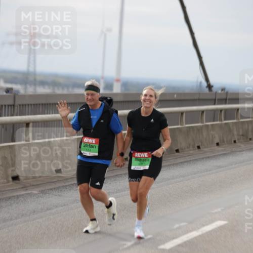 03.10.2025 - Köhlbrandbrückenlauf Jannik Wohlers http://msf.ph/oto/9151088 03.10.2025 15:57:20 Position 1 8914, 8917 meine-sportfotos.de