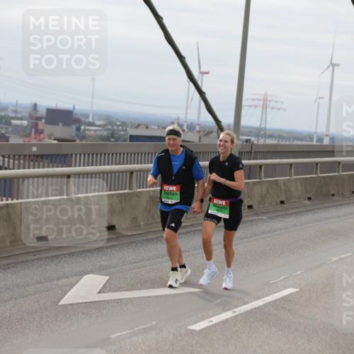 03.10.2025 - Köhlbrandbrückenlauf Jannik Wohlers http://msf.ph/oto/9151119 03.10.2025 15:57:22 Position 1 8917 meine-sportfotos.de