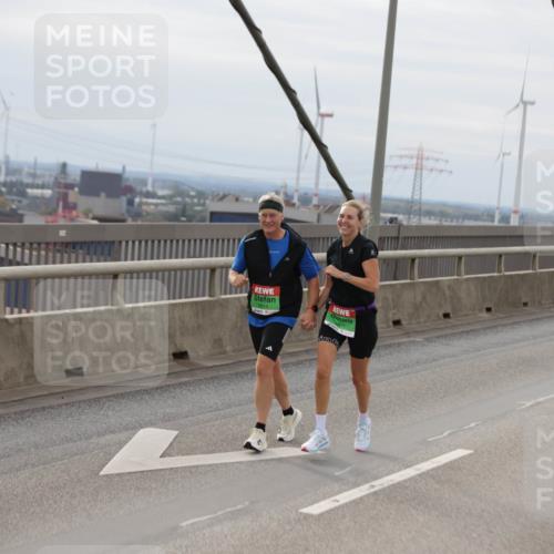 03.10.2025 - Köhlbrandbrückenlauf Jannik Wohlers http://msf.ph/oto/9151120 03.10.2025 15:57:22 Position 1 8914 meine-sportfotos.de