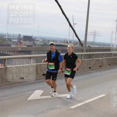 03.10.2025 - Köhlbrandbrückenlauf Jannik Wohlers http://msf.ph/oto/9151125 03.10.2025 15:57:22 Position 1 8914, 8917 meine-sportfotos.de
