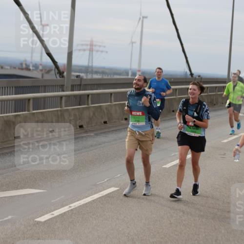 03.10.2025 - Köhlbrandbrückenlauf Jannik Wohlers http://msf.ph/oto/9151145 03.10.2025 15:57:29 Position 1 9704 meine-sportfotos.de