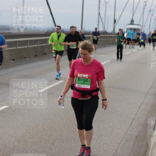 03.10.2025 - Köhlbrandbrückenlauf Jannik Wohlers http://msf.ph/oto/9151155 03.10.2025 15:57:30 Position 1 7489 meine-sportfotos.de