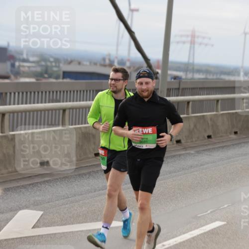 03.10.2025 - Köhlbrandbrückenlauf Jannik Wohlers http://msf.ph/oto/9151178 03.10.2025 15:57:34 Position 1 9681 meine-sportfotos.de