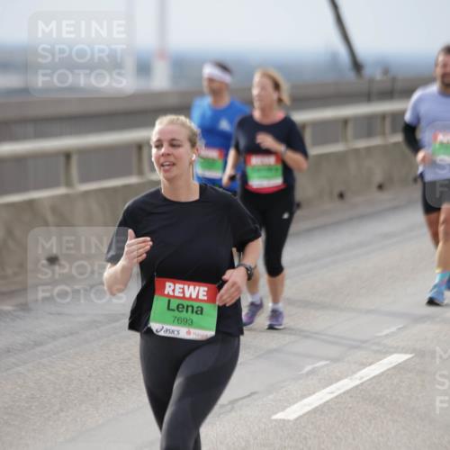 03.10.2025 - Köhlbrandbrückenlauf Jannik Wohlers http://msf.ph/oto/9151220 03.10.2025 15:57:47 Position 1 7693 meine-sportfotos.de