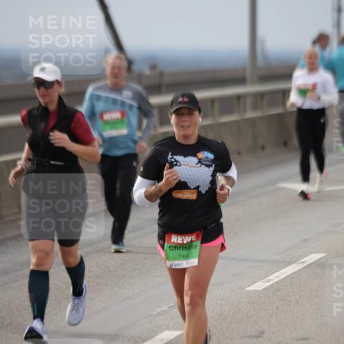 03.10.2025 - Köhlbrandbrückenlauf Jannik Wohlers http://msf.ph/oto/9151241 03.10.2025 15:57:51 Position 1 7484 meine-sportfotos.de