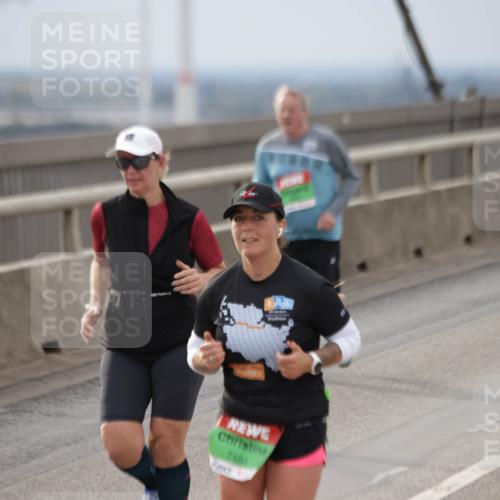 03.10.2025 - Köhlbrandbrückenlauf Jannik Wohlers http://msf.ph/oto/9151248 03.10.2025 15:57:53 Position 1 7484 meine-sportfotos.de