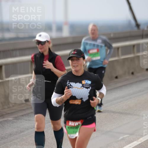 03.10.2025 - Köhlbrandbrückenlauf Jannik Wohlers http://msf.ph/oto/9151250 03.10.2025 15:57:53 Position 1 74 meine-sportfotos.de