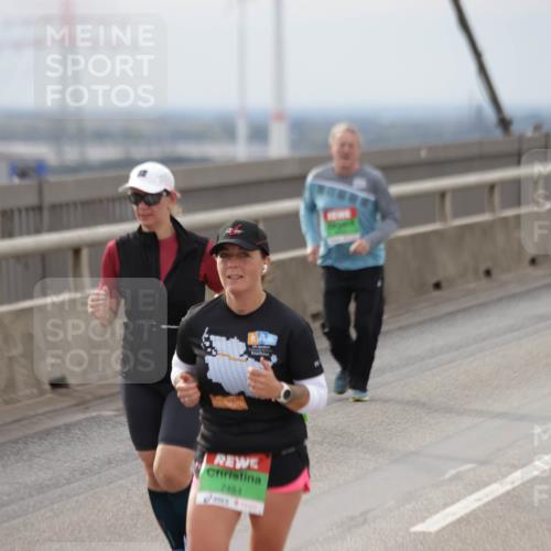 03.10.2025 - Köhlbrandbrückenlauf Jannik Wohlers http://msf.ph/oto/9151255 03.10.2025 15:57:53 Position 1 7484 meine-sportfotos.de