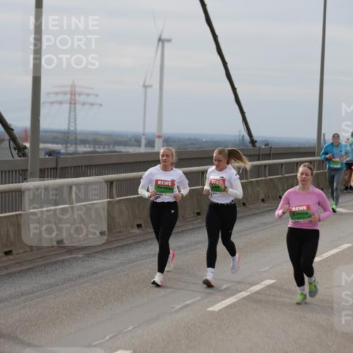 03.10.2025 - Köhlbrandbrückenlauf Jannik Wohlers http://msf.ph/oto/9151273 03.10.2025 15:57:57 Position 1  meine-sportfotos.de