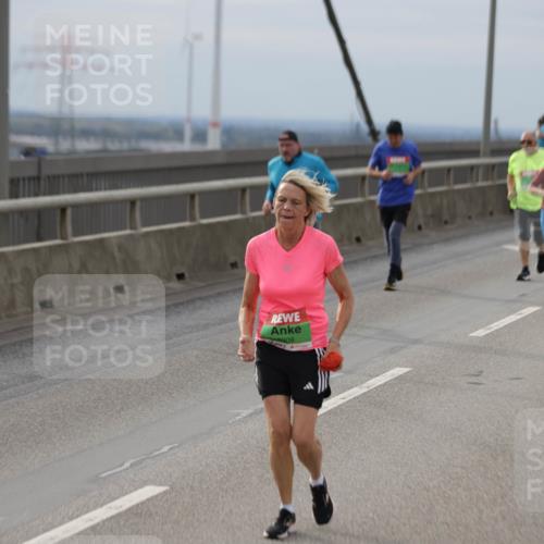 03.10.2025 - Köhlbrandbrückenlauf Jannik Wohlers http://msf.ph/oto/9151302 03.10.2025 15:58:01 Position 1 09 meine-sportfotos.de