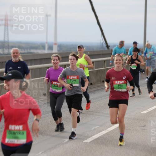03.10.2025 - Köhlbrandbrückenlauf Jannik Wohlers http://msf.ph/oto/9151401 03.10.2025 15:58:18 Position 1 1967, 9540, 9519, 8754, 8752 meine-sportfotos.de
