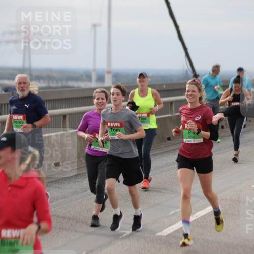 03.10.2025 - Köhlbrandbrückenlauf Jannik Wohlers http://msf.ph/oto/9151405 03.10.2025 15:58:19 Position 1 95, 8754, 8752 meine-sportfotos.de