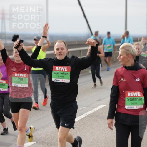 03.10.2025 - Köhlbrandbrückenlauf Jannik Wohlers http://msf.ph/oto/9151417 03.10.2025 15:58:20 Position 1 9519, 8540, 8754, 8752, 8894 meine-sportfotos.de