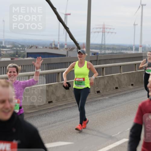 03.10.2025 - Köhlbrandbrückenlauf Jannik Wohlers http://msf.ph/oto/9151431 03.10.2025 15:58:21 Position 1 8223 meine-sportfotos.de