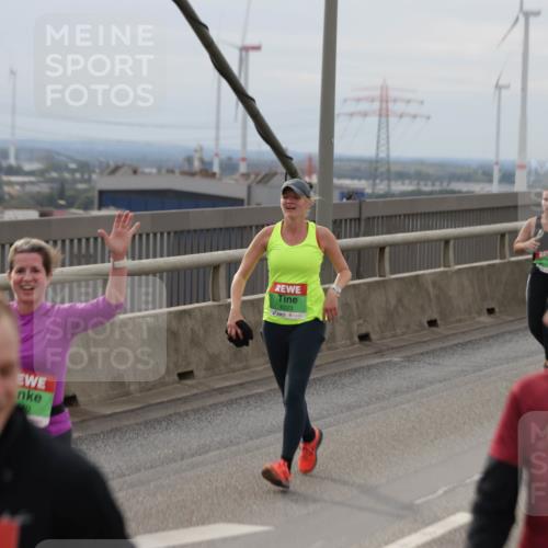 03.10.2025 - Köhlbrandbrückenlauf Jannik Wohlers http://msf.ph/oto/9151432 03.10.2025 15:58:21 Position 1 40, 8223 meine-sportfotos.de