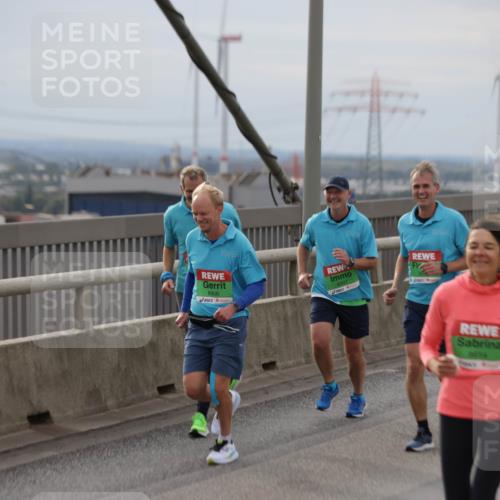 03.10.2025 - Köhlbrandbrückenlauf Jannik Wohlers http://msf.ph/oto/9151517 03.10.2025 15:58:32 Position 1 8906, 8907, 8614 meine-sportfotos.de