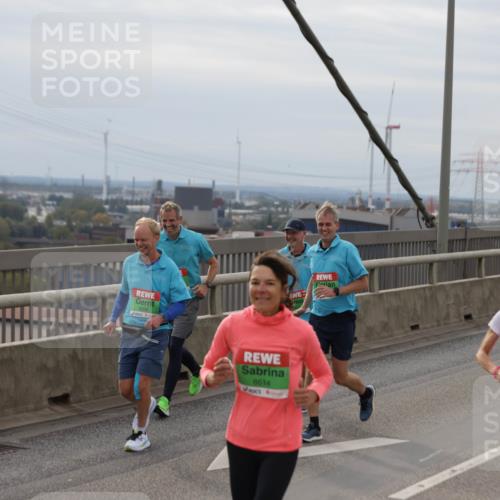 03.10.2025 - Köhlbrandbrückenlauf Jannik Wohlers http://msf.ph/oto/9151528 03.10.2025 15:58:33 Position 1 8614, 8726, 22 meine-sportfotos.de