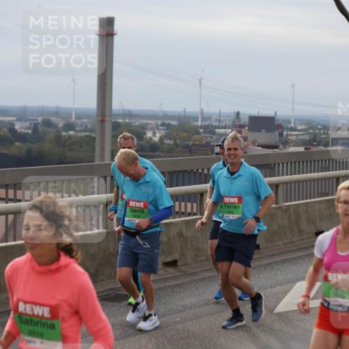 03.10.2025 - Köhlbrandbrückenlauf Jannik Wohlers http://msf.ph/oto/9151544 03.10.2025 15:58:34 Position 1 15310, 8906 meine-sportfotos.de