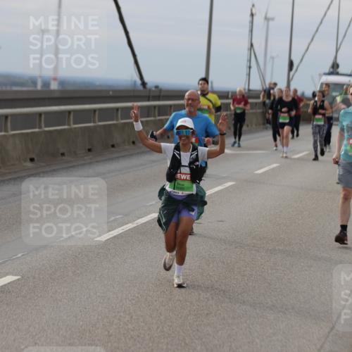 03.10.2025 - Köhlbrandbrückenlauf Jannik Wohlers http://msf.ph/oto/9151552 03.10.2025 15:58:37 Position 1 9685 meine-sportfotos.de