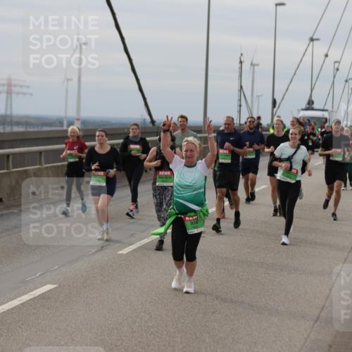 03.10.2025 - Köhlbrandbrückenlauf Jannik Wohlers http://msf.ph/oto/9151566 03.10.2025 15:58:44 Position 1 7983 meine-sportfotos.de