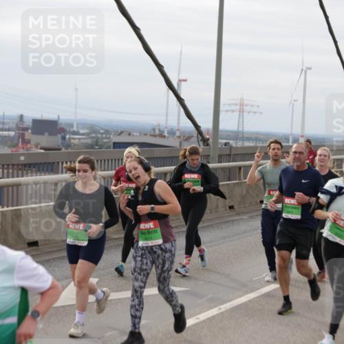 03.10.2025 - Köhlbrandbrückenlauf Jannik Wohlers http://msf.ph/oto/9151596 03.10.2025 15:58:47 Position 1 9445, 474 meine-sportfotos.de
