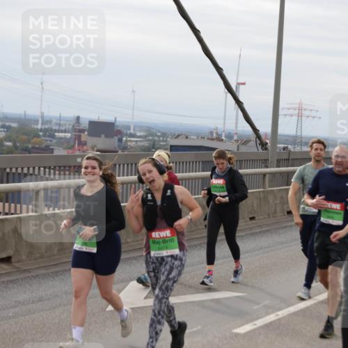 03.10.2025 - Köhlbrandbrückenlauf Jannik Wohlers http://msf.ph/oto/9151601 03.10.2025 15:58:47 Position 1 8474 meine-sportfotos.de