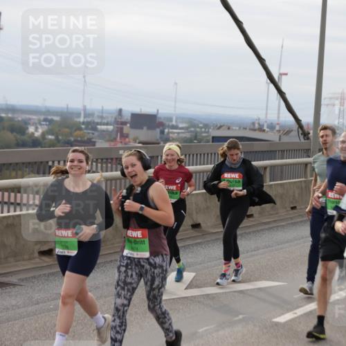 03.10.2025 - Köhlbrandbrückenlauf Jannik Wohlers http://msf.ph/oto/9151607 03.10.2025 15:58:47 Position 1 7716, 474, 112 meine-sportfotos.de