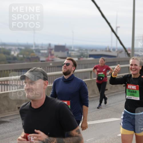 03.10.2025 - Köhlbrandbrückenlauf Jannik Wohlers http://msf.ph/oto/9151628 03.10.2025 15:58:50 Position 1 9362 meine-sportfotos.de