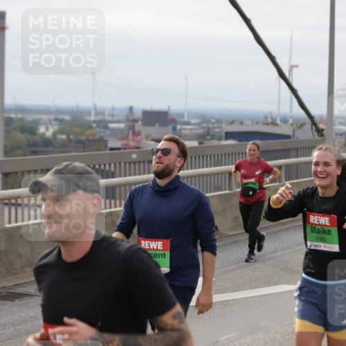 03.10.2025 - Köhlbrandbrückenlauf Jannik Wohlers http://msf.ph/oto/9151629 03.10.2025 15:58:50 Position 1 9362 meine-sportfotos.de