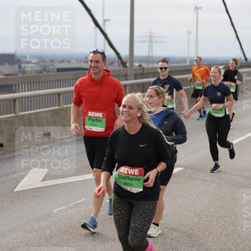 03.10.2025 - Köhlbrandbrückenlauf Jannik Wohlers http://msf.ph/oto/9151728 03.10.2025 15:59:08 Position 1 8330, 9654 meine-sportfotos.de