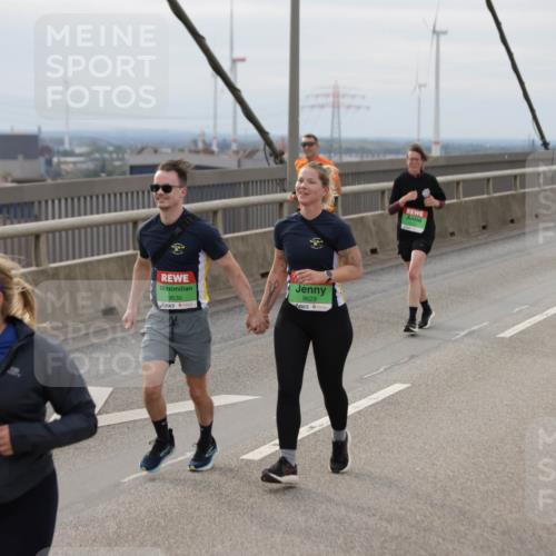 03.10.2025 - Köhlbrandbrückenlauf Jannik Wohlers http://msf.ph/oto/9151736 03.10.2025 15:59:09 Position 1 9630, 9629 meine-sportfotos.de