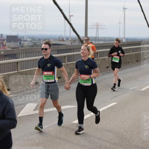 03.10.2025 - Köhlbrandbrückenlauf Jannik Wohlers http://msf.ph/oto/9151738 03.10.2025 15:59:09 Position 1 9630, 9629 meine-sportfotos.de