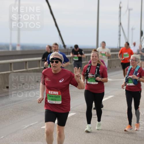 03.10.2025 - Köhlbrandbrückenlauf Jannik Wohlers http://msf.ph/oto/9151840 03.10.2025 15:59:31 Position 1 8673, 8879 meine-sportfotos.de
