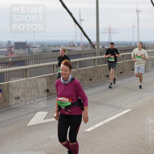 03.10.2025 - Köhlbrandbrückenlauf Jannik Wohlers http://msf.ph/oto/9151872 03.10.2025 15:59:36 Position 1 8526, 8525 meine-sportfotos.de