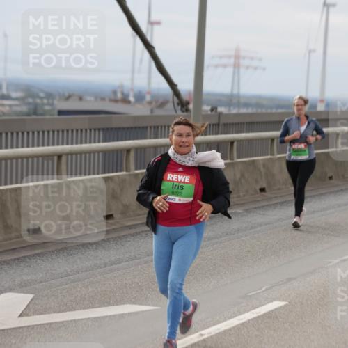 03.10.2025 - Köhlbrandbrückenlauf Jannik Wohlers http://msf.ph/oto/9151936 03.10.2025 15:59:47 Position 1 8222 meine-sportfotos.de