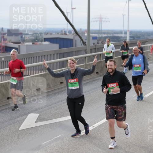 03.10.2025 - Köhlbrandbrückenlauf Jannik Wohlers http://msf.ph/oto/9152033 03.10.2025 16:00:09 Position 1 8946 meine-sportfotos.de