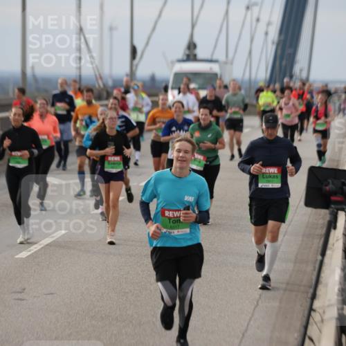 03.10.2025 - Köhlbrandbrückenlauf Jannik Wohlers http://msf.ph/oto/9152254 03.10.2025 16:00:40 Position 1 8317, 7917 meine-sportfotos.de