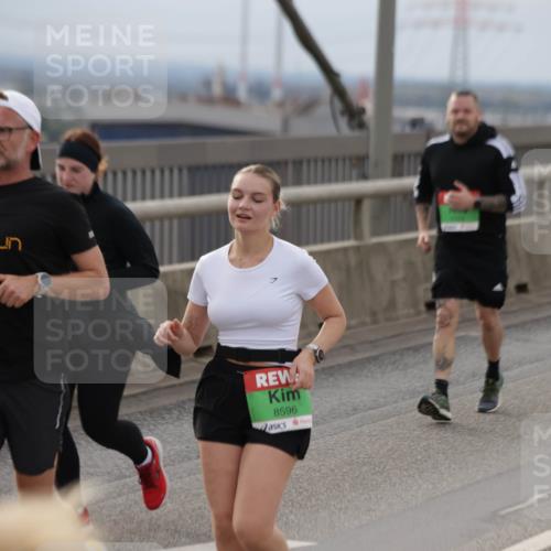 03.10.2025 - Köhlbrandbrückenlauf Jannik Wohlers http://msf.ph/oto/9152451 03.10.2025 16:01:12 Position 1 8596 meine-sportfotos.de