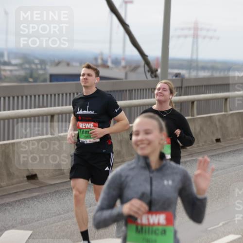 03.10.2025 - Köhlbrandbrückenlauf Jannik Wohlers http://msf.ph/oto/9152464 03.10.2025 16:01:15 Position 1 25, 7969 meine-sportfotos.de
