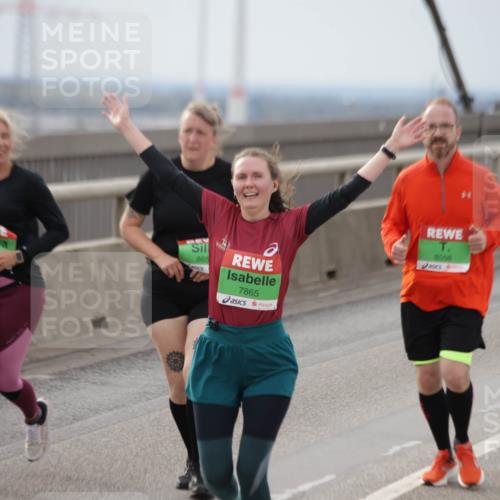 03.10.2025 - Köhlbrandbrückenlauf Jannik Wohlers http://msf.ph/oto/9152512 03.10.2025 16:01:24 Position 1 865, 7865, 8556 meine-sportfotos.de